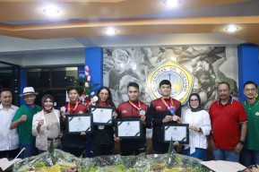 6 Atlet Mahasiswa Unitomo Surabaya Diganjar Bonus Beasiswa Penuh Kuliah S2