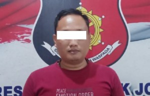 Janjikan Bisa Mutasi Jabatan, Oknum Satpol PP Jombang Ditangkap Polisi