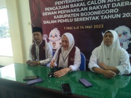 Disinggung Soal Nyalon DPR RI, Bupati Bojonegoro: Kamu Jangan Mancing-mancing