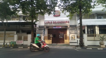Empat Napi Narkoba Penghuni Lapas Bojonegoro Tipu Penjual Truk Via Online
