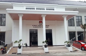 KPU Kabupaten Pasuruan Tak Permasalahkan Partai Bawa Ratusan Pendukung Antar Bacaleg Daftar