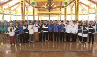 596 CJH Asal Bangkalan Siap Berangkat ke Tanah Suci