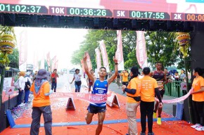 1500 Pelari Adu Cepat di Kediri Half Marathon
