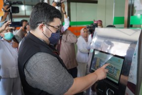 Mas Dhito Luncurkan SIMRS, Minta Nakes RSKK Optimalkan Pelayanan