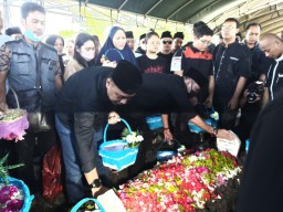 'Whisnu Sakti Buana Sosok Pemimpin Merakyat, Sederhana dan Tegak Lurus'