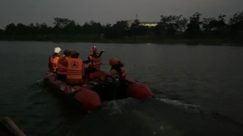 Pria Misterius Terjun dari Jembatan, Peringatan Bulan Bung Karno