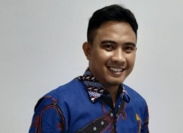 Ellyas Aditiawan, Politisi Muda Probolinggo Rutin Blusukan Naik Motor Tua