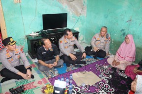 Jumat Curhat di Sukorejo Gresik, Kapolda Jatim Disambati soal BPJS dan Ambulans