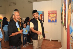 Wawali Pasuruan Apresiasi Pameran Seni Rupa Ceria Anak Negeri