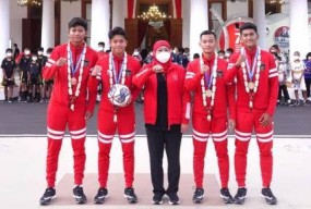 Khofifah Optimistis Timnas Indonesia Menang Lawan Palestina dalam Laga FIFA Matchday