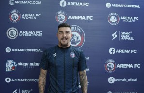 Arema FC Resmi Kontrak Charles Raphael, Pemain Asing Nyaris Komplet