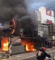 Gudang Sembako di Lamongan Ludes Terbakar, Kerugian Rp1,5 Miliar