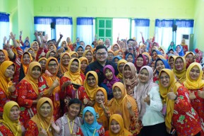 Beri Beasiswa S1, Mas Dhito Berpesan Guru PAUD Kediri Tidak Pilih Kasih Dalam Mendidik