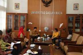 Momen Mas Ipin Bertemu Rektor UGM, Begini Harapannya