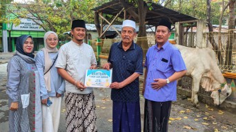 Bacaleg Milenial NasDem Cucu Mentan SYL, Berkurban di PP Sunan Drajat Lamongan