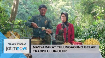 Masyarakat Tulungagung Gelar Tradisi Ulur-Ulur