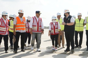 Mas Dhito Tinjau Progres Bandara Kediri Bareng Menhub, Prediksi Selesai Akhir 2023