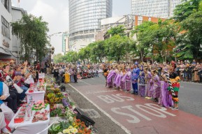 Surabaya Cross Culture International Folk Art Festival Satukan Budaya 8 Negara dan 9 Daerah Indonesia