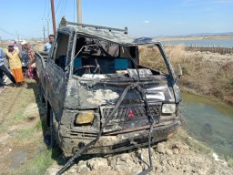 Kecelakaan Tunggal di Sumenep, Mobil Pikap Masuk Parit Sopir Tewas