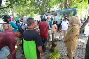 Elpiji 3 Kg Langka di Banyuwangi, Bupati Ipuk: ASN Jangan Pakai yang Bersubsidi!