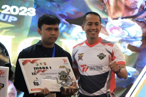 SMAN 1 Wringinanom Juara 1 Turnamen E-Sports Kapolres Gresik Cup 2023, Ini Daftar Pemenangnya