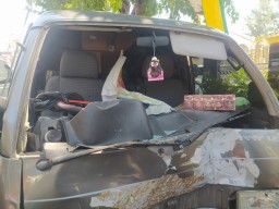 Mobil Tua Berisi Rokok Tanpa Cukai Kecelakaan di Lamongan, Sopir Kabur dari Rumah Sakit