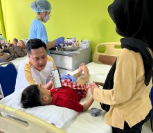 250 Anak Ikuti Khitan Massal Gratis dari Pelindo Regional 3 Group