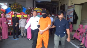 Pasutri di Ngantru Tulungagung Dibunuh karena Utang Mahar Batu Akik, Pelaku Menyerahkan Diri