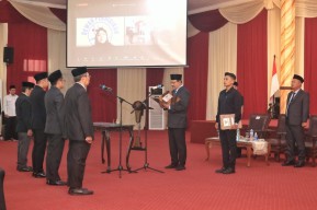 Gus Ipul Kukuhkan Dewan Pendidikan Kota Pasuruan