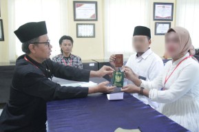 Tahanan Lapas Tulungagung Menikah, Mempelai Wanita Berderai Air Mata