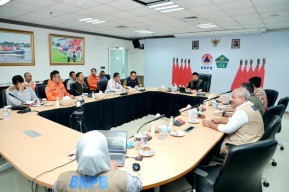 Bupati Lumajang Koordinasi dengan BNPB Tangani 18 Infrastruktur Rusak Imbas Lahar Dingin Semeru