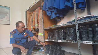 Cerita Pilu Damkar Lamongan, Kerap Dihujat Kambing Hitam Kebakaran