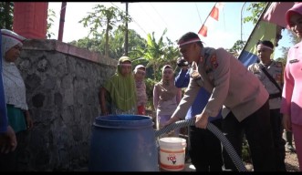 Tiga Bulan Kekeringan, Warga Desa Belah Akhirnya Digelontor Air Bersih