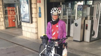 Kisah Istri Wali Kota Kediri Bersepeda Taklukkan Audax Club Parisien Paris, Catat Waktu 81 Jam!