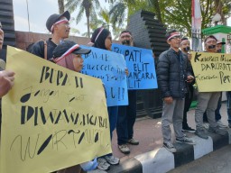 Protokoler Bupati Batasi Wawancara, Jurnalis Blitar Raya Gelar Aksi Protes
