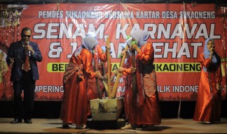 Upaya Pemdes Sukaoneng Bawean Dalam Melestarikan Tradisi Dhunka