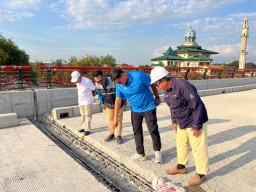 Jembatan Bandar Ngalim Kota Kediri Batal Dibuka Hari Ini