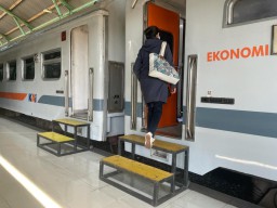 Aturan Baru Kapasitas Gerbong KAI Commuter, Berlaku Mulai Hari Ini