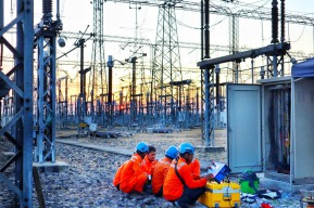 PLN Hemat Rp15 Milyar pada Penggantian IBT 2 GITET 500 kV Krian Lebih Cepat