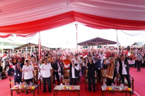 Peduli Buruh Pabrik, Pemprov Kolaborasi dengan Bank Jatim Salurkan Bantuan Langsung Tunai