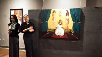 Pameran La Sombre Ungkap Arti Kegelapan Lewat Lukisan