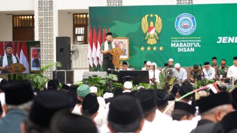 KSAD Dudung Beber 3 Resesp Sukses di Depan Ribuan Santri Banyuwangi