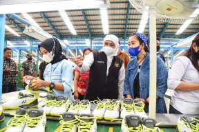 Realisasi Investasi Jatim Tembus Rp61,2 Triliun, Gubernur Khofifah Mengaku Puas