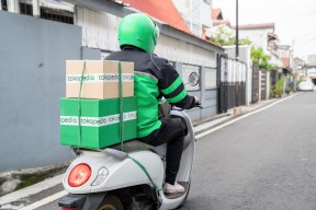 Warga Kediri Kian Mager, Beli Popok hingga Bayar PDAM lewat Toko Online