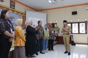 Bupati Trenggalek Buka Pelatihan Wirausaha Female Preneur Perempuan Hebat Sektor Perikanan