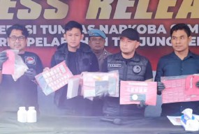 16 Tersangka Diamankan Polres Pelabuhan Tanjung Perak dalam Operasi Tumpas Narkoba