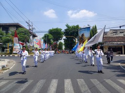 Bupati YES Gelar Prosesi Lepas Sambut Bendera Kirab Pemilu di Lamongan Sarat Nilai Budaya