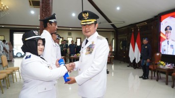 7 Kades PAW di Lamongan Resmi Dilantik, ini Pesan Bupati Yuhronur Efendi