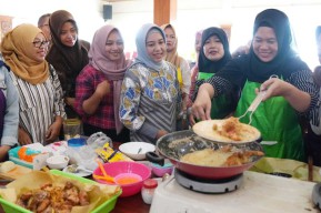 Warga Mojokerto Dibekali Cooking Class Olahan Kuliner Saus Telur Asin, Untuk Apa?