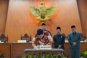 BPR Bank Daerah Kabupaten Kediri Resmi jadi Perusahaan Umum Daerah